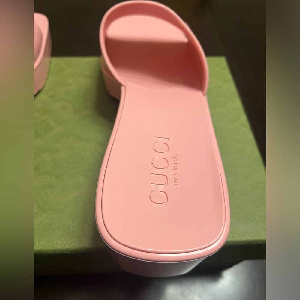 New Gucci High Heel Pink Rubber Logo Slide Sandals Size 38 / US 8 - Picture 14 of 16